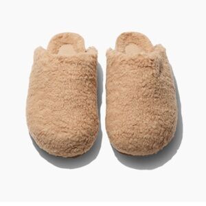 INTENTIONALLY BLANK Cozy Tan Slippers
